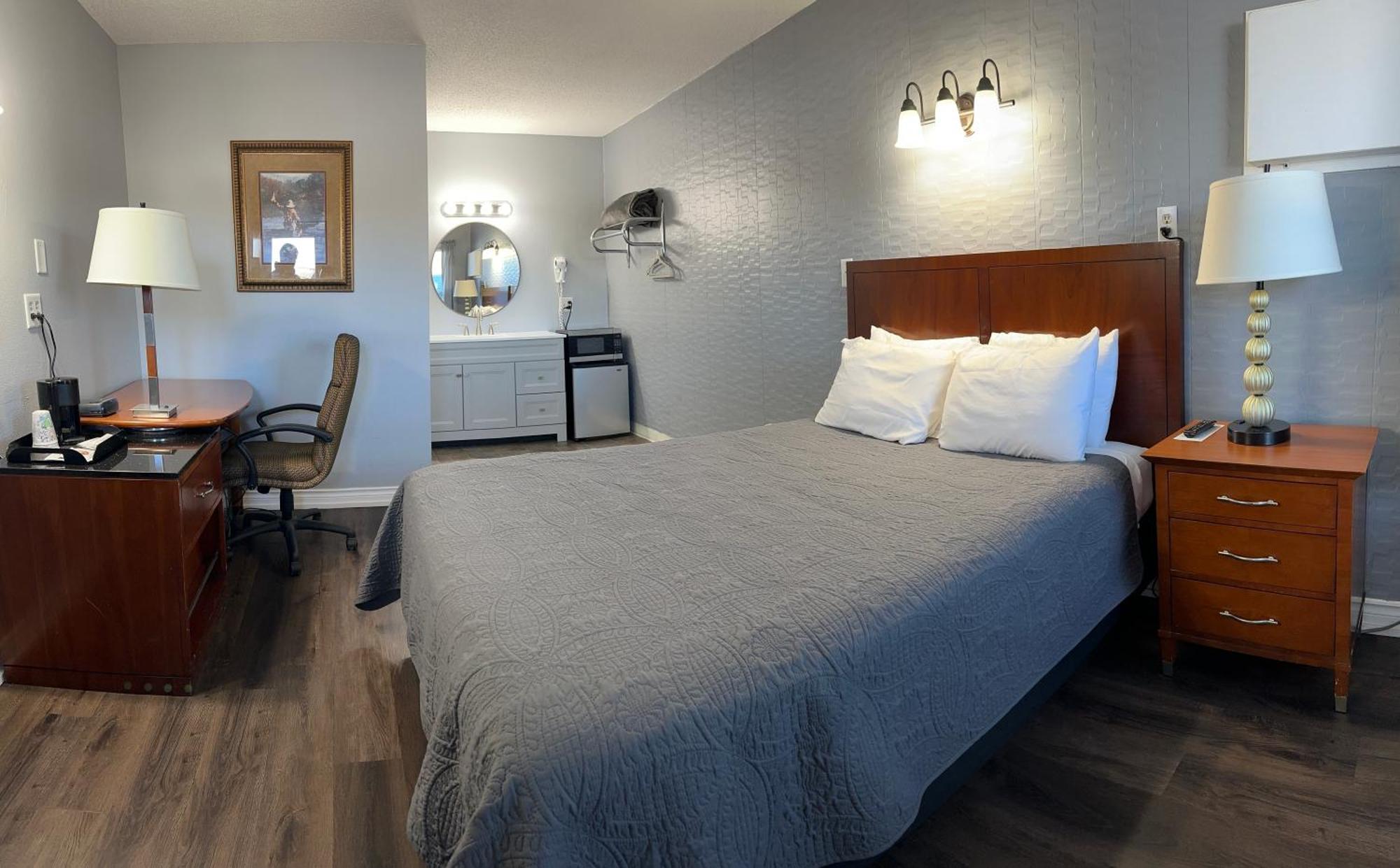 Pelican Motel Pelican Rapids Екстер'єр фото